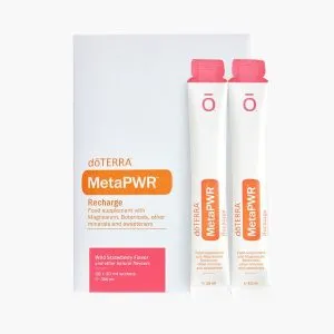 MetaPWR Recharge Wild Strawberry — электролитный напиток для глубокой клеточной гидратации | 30 саше